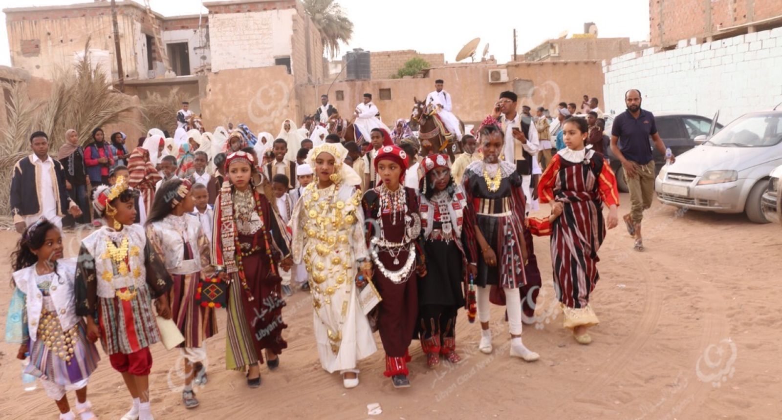 أهالي حي الجديد سبها يحتفلون بيوم الزي الوطني