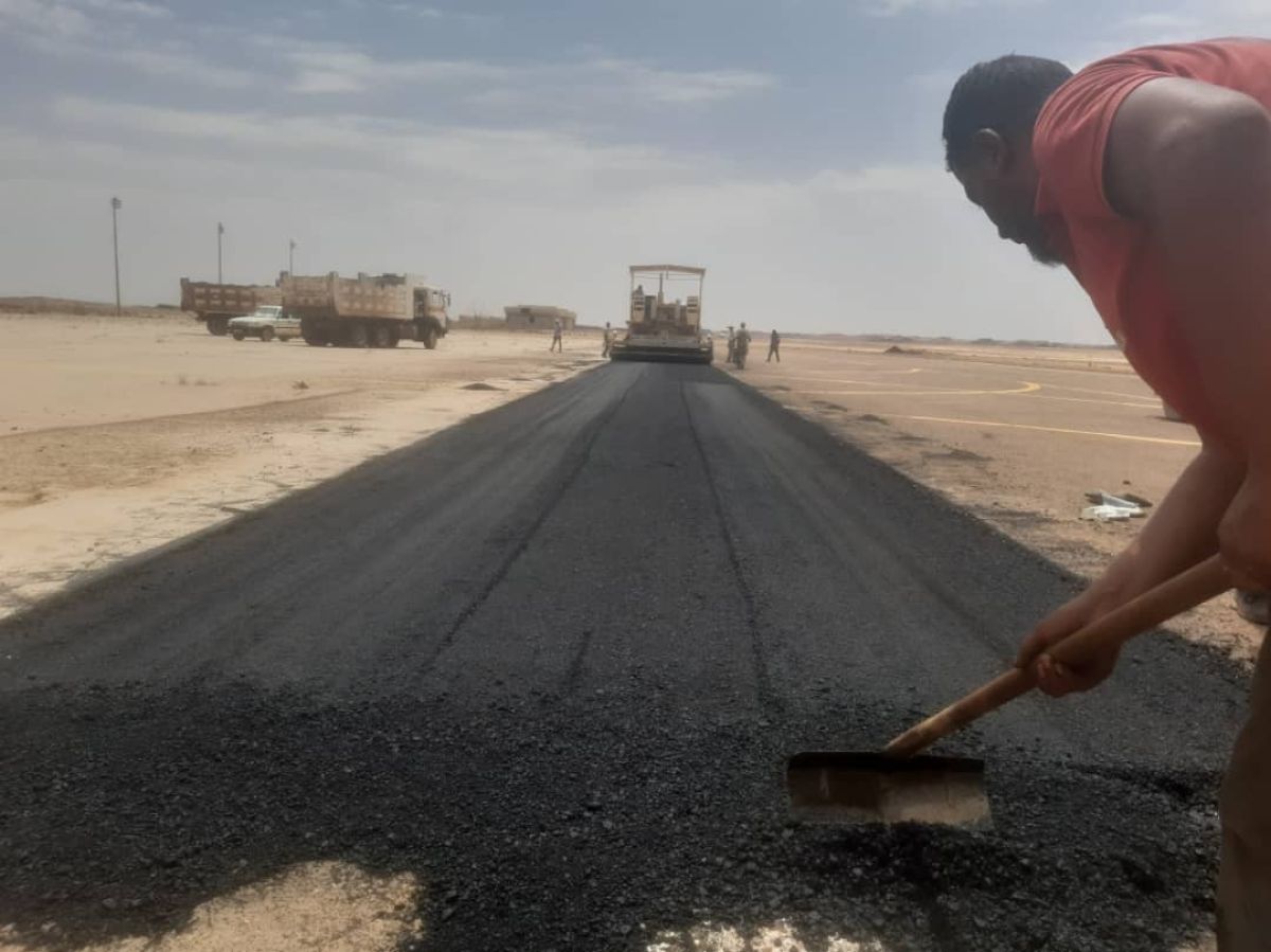 تواصل أعمال الصيانة بمطار سبها استعدادا لعودة الرحلات الجوية