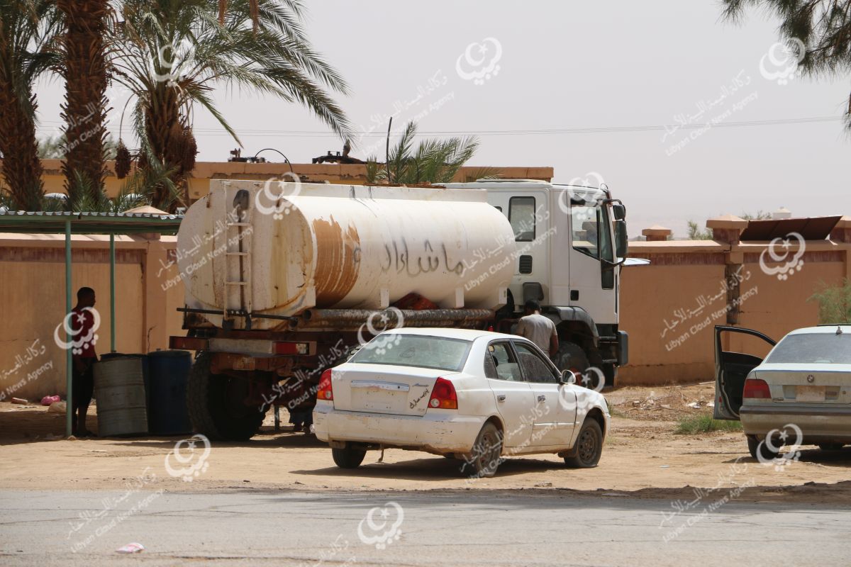 الوقود.. تجارة رائجة خارج محطاته