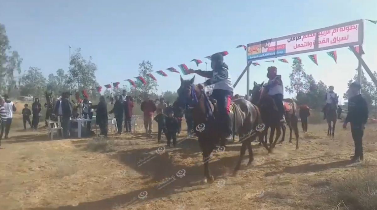 انطلاق بطولة أم الربيع لسباقات القدرة والتحمل بمشاركة (50) فارساً بمدينة صرمان