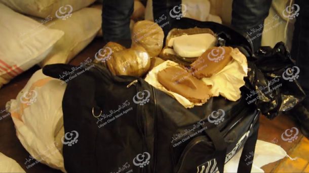 عميد بلدية بنغازي يتفقد الميناء البحري
