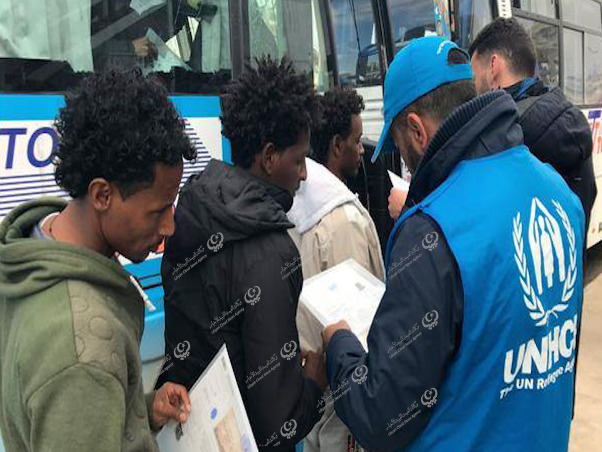 نقل (159) طالب لجوء إريتري إلى مركز العبور الطارئ في نيامي