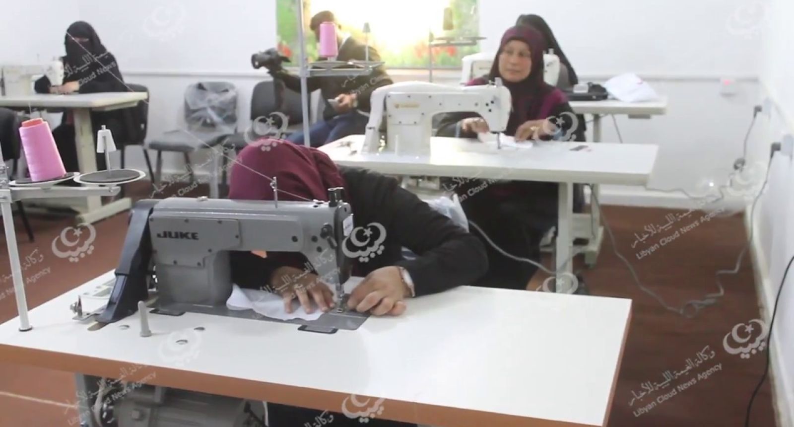 مشغل شراكة اجدابيا للتفصيل والخياطة يستهدف في دورته الأولى (34) سيدة