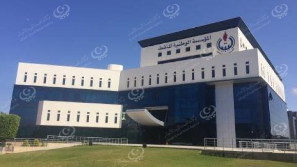 المعلمين يحتجون على عدم تنفيذ الوعود بزيادة المرتبات