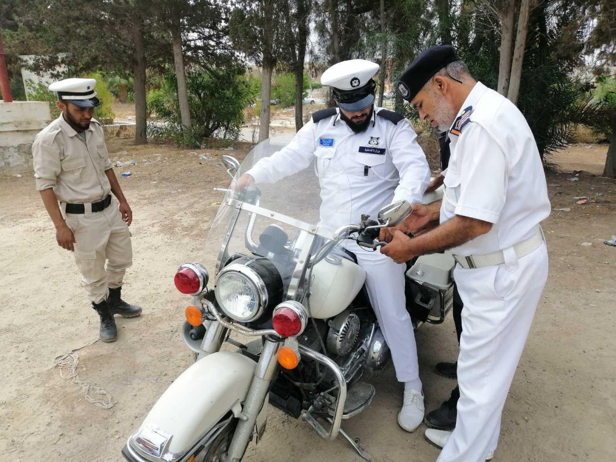 تنظيم دورة تدريبية في مجال قيادة الدراجات النارية بمديرية أمن صبراتة