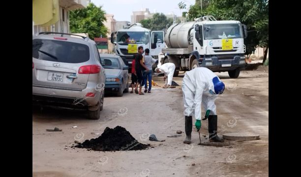 مستشفى الزهراء العام يستلم عدد من الأجهزة والمعدات الطبية