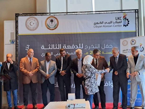 معرض تراثي شعبي لوحدة شؤون المرأة الريفية بدرنة