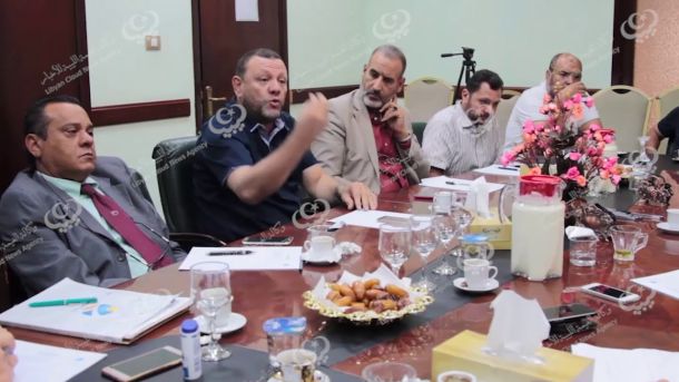 الهلال الأحمر يقدم المساعدة لمركز إيواء المهاجرين بصبراتة