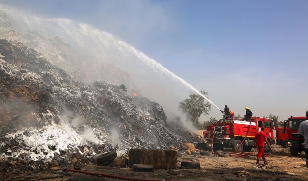 جمارك مطار بنينا الدولي يحيل عددا من الضبطيات للخبرة القضائية