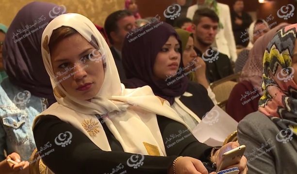 أمطار غزيرة تتسبب في غلق الطرقات بطبرق