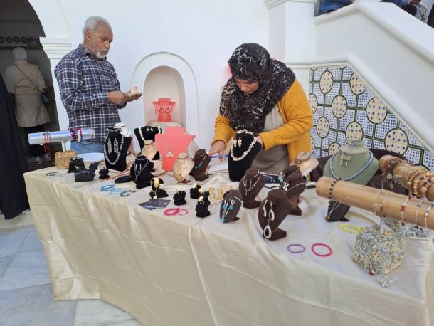 معرض تراثي شعبي لوحدة شؤون المرأة الريفية بدرنة