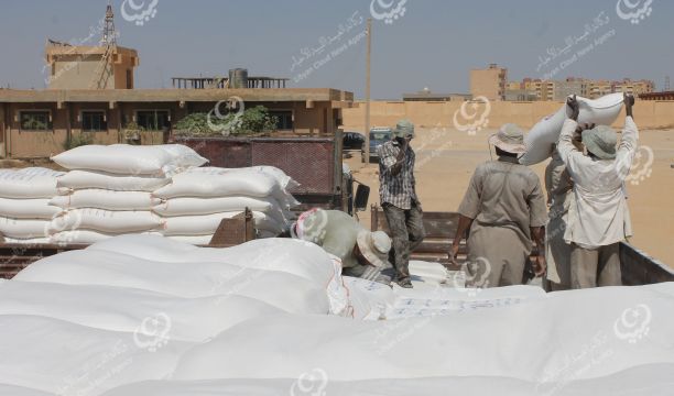 صيانة محول كهربائي هوائي بقدرة (200) كيلو فولت بمنطقة بوجرار بتوكرة