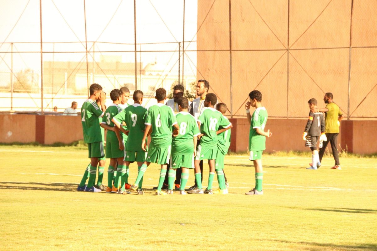 في افتتاح دوري الناشئين بالجنوب حضر الفريقين وغاب طاقم التحكيم