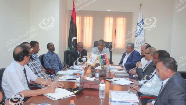 بلدي سبها يجتمع بالقائمين على قطاع الصحة بالمدينة