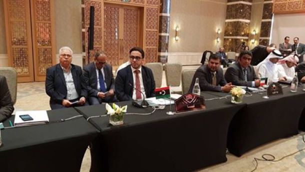 اجتماع لمناقشة الصعوبات التي تواجه عمل مكاتب الشباب بالجنوب