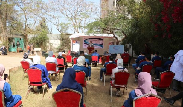 إحياء اليوم الوطني والعالمي لصحة الفم والأسنان