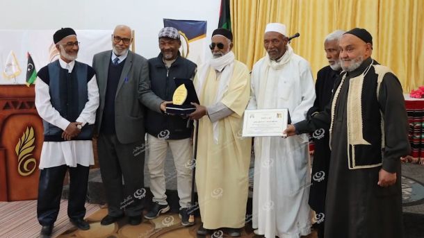 البحث الجنائي بمديرية أمن صبراتة يقبض على متهمين في وقائع سرقة أسلاك الكهرباء من المزارع جنوب المدينة