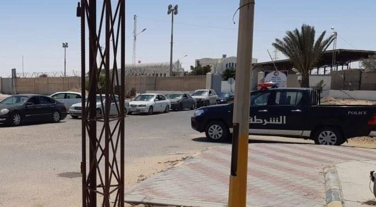 فتح معبر رأس اجدير لعودة بعض المواطنين العالقين