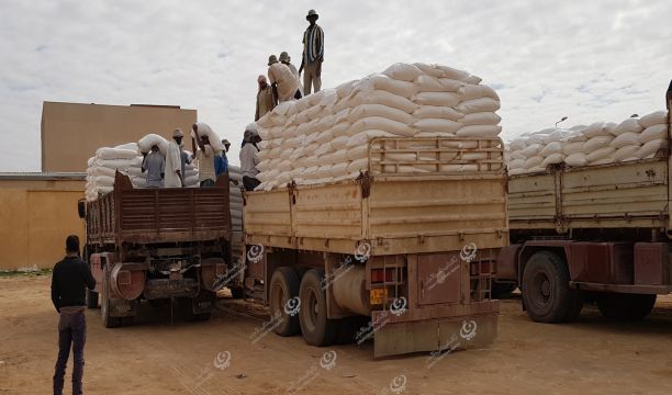 مصرف الوحدة فرع جالو يباشر توزيع السيولة النقدية على زبائنه