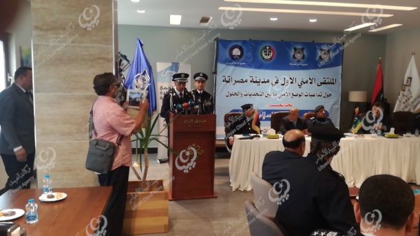 اجتماع بطرابلس لبحث توصيل المشتقات النفطية إلى مدن الجنوب