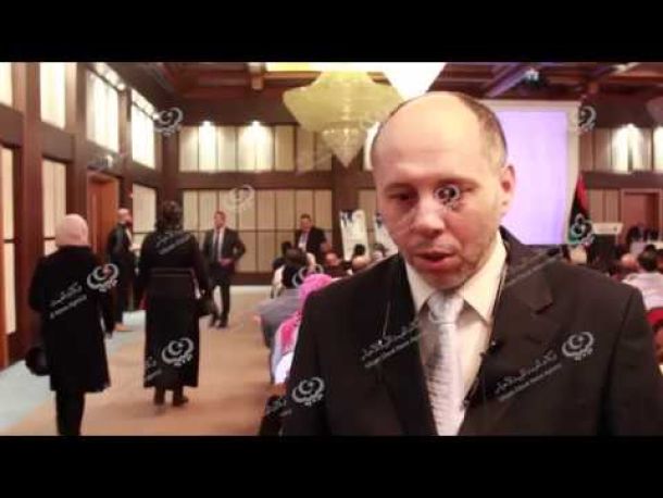 مزارع يعطب أنبوب الوقود الرابط بين خزانات طرابلس والزاوية