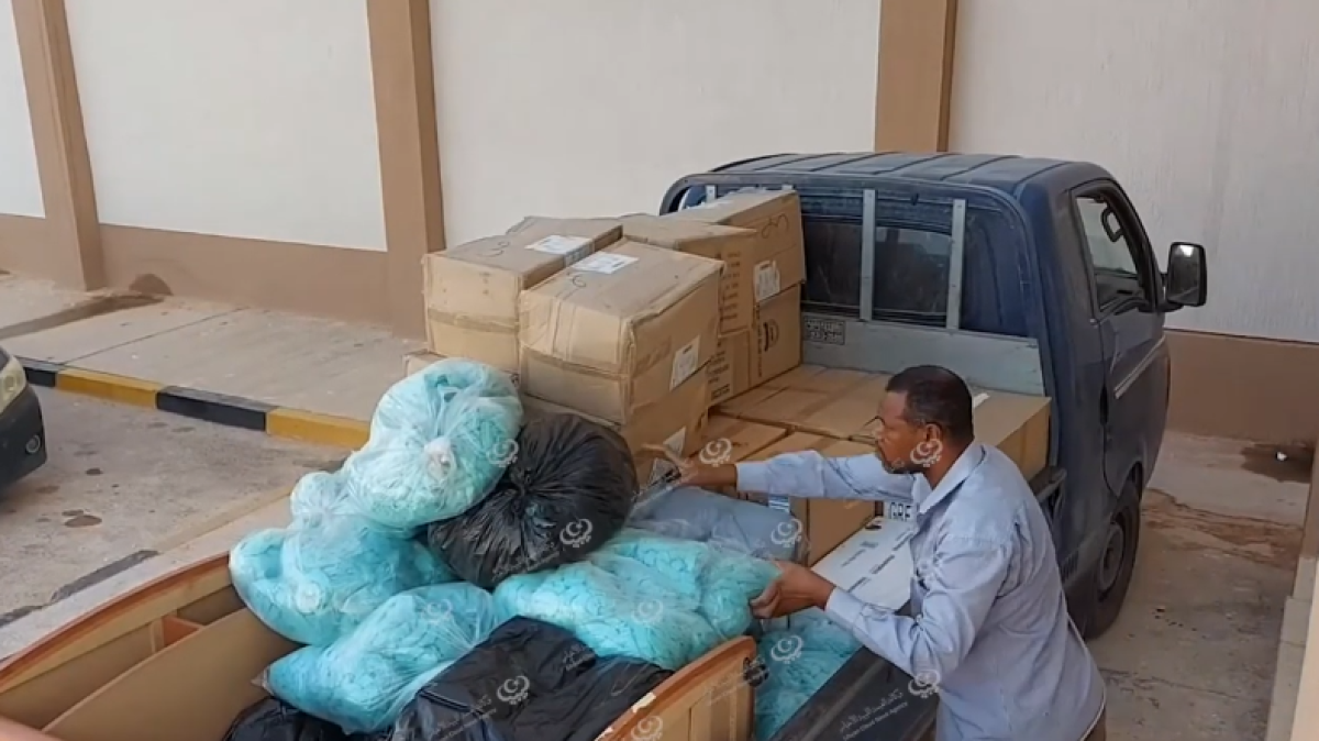 لجنة مكافحة فيروس (كورونا) ببني وليد تستلم شحنة من معدات الوقاية