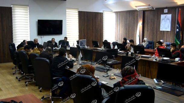 البحث الجنائي بمديرية أمن صبراتة يقبض على متهمين في وقائع سرقة أسلاك الكهرباء من المزارع جنوب المدينة