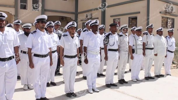 صيانة الطريق الرئيسي بحي (ك) الممتد من المدخل الغربي للمرج إلى مفترق الصناعية