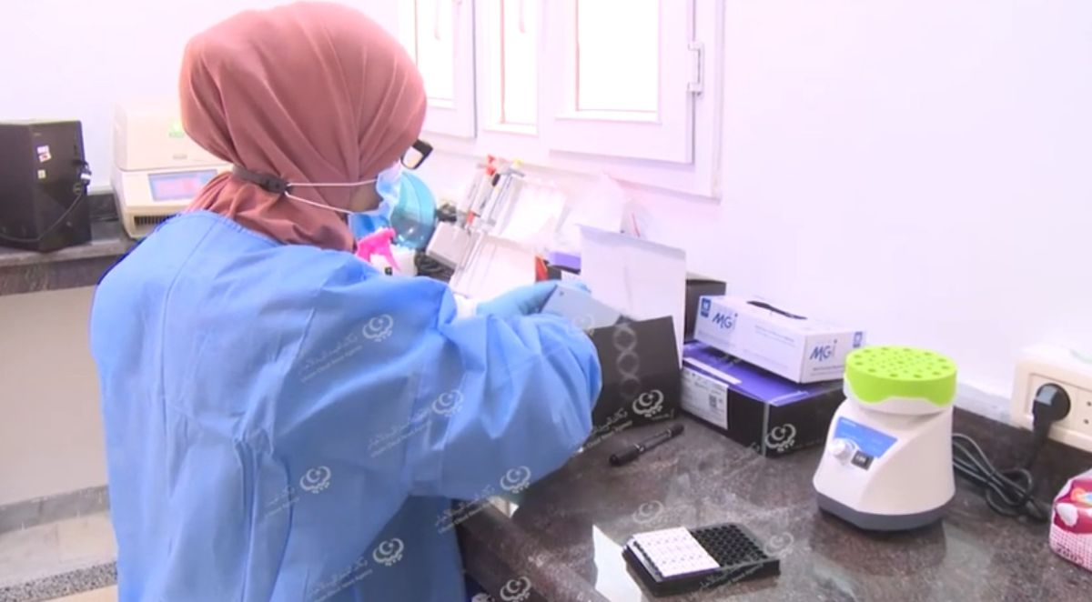 المختبر المرجعي الخمس يُسجل (9) آلاف عينة (pcr) مُنذ مباشرة عمله