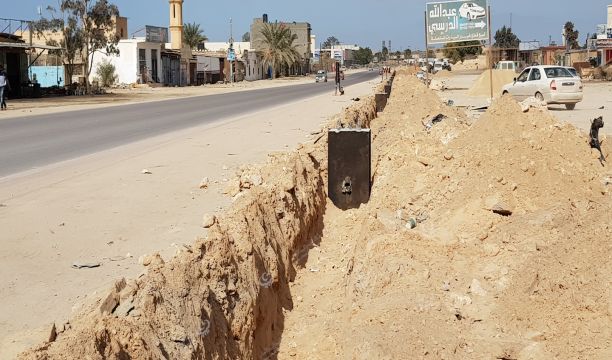 البدء في إنارة طريقي اجدابيا الجنوبي والشرقي