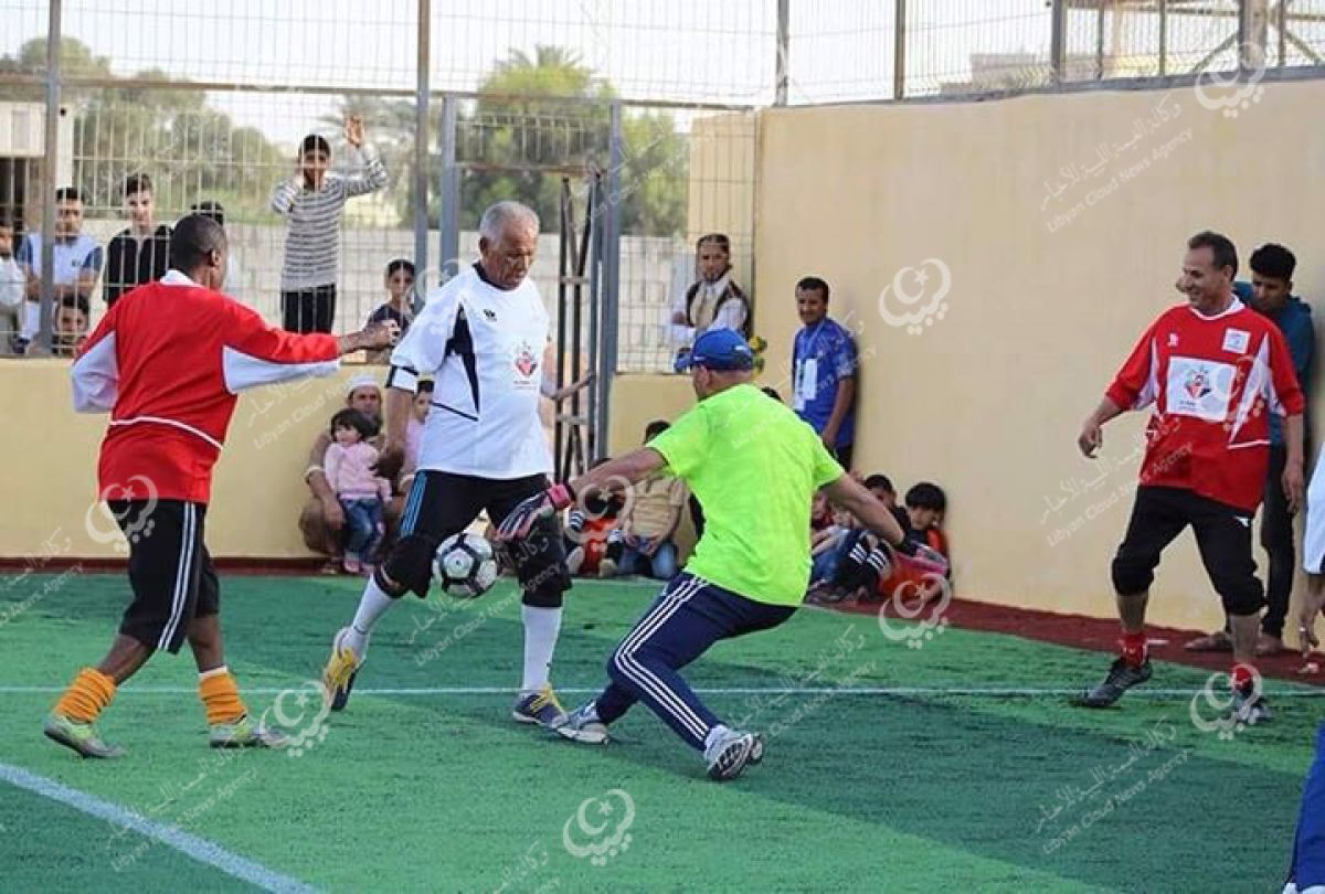 نجوم كرة القدم الليبية في مباراة استعراضية بمصراتة‎