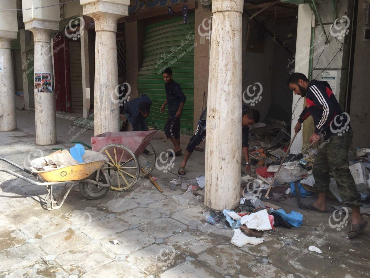 تنظيف مناطق وسط مدينة بنغازي