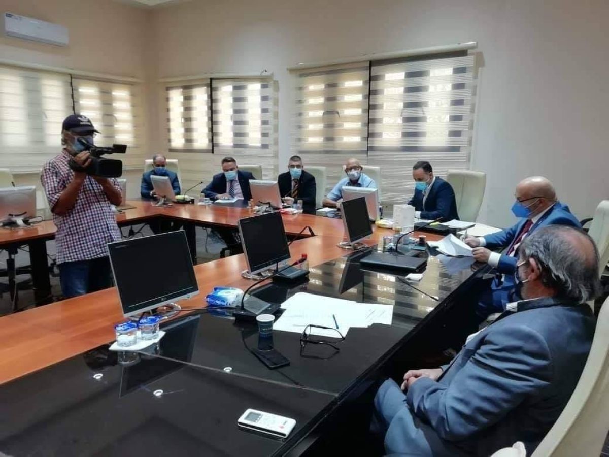 اجتماع اللجنة العلمية الاستشارية لمكافحة جائحة فيروس (كورونا) 1 اجتماع اللجنة العلمية الاستشارية لمكافحة جائحة فيروس (كورونا)