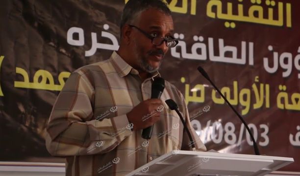 مناقشة مشروع تخرج لطلبة من كلية الإعلام بعنوان (ملتقي الشباب وانجازاتهم)