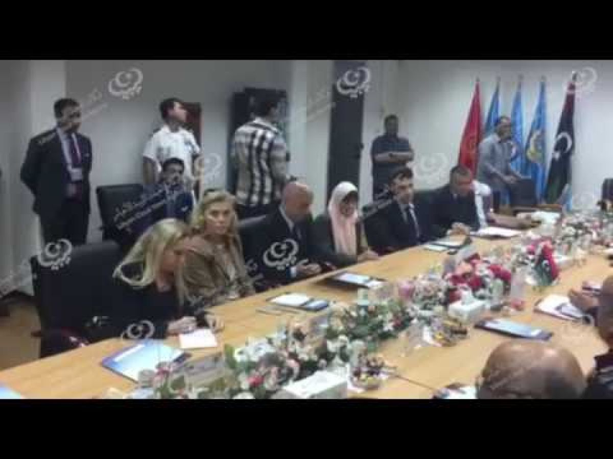 وزير الداخلية الإيطالي يصل طرابلس