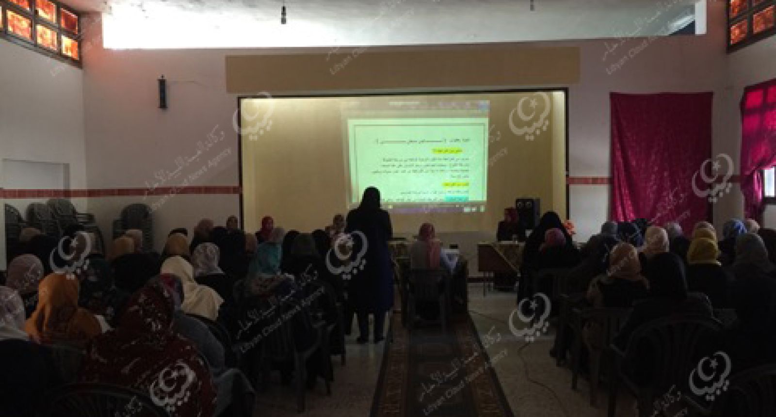 طبرق.. ندوة عن علاقة الأم بإبنتها