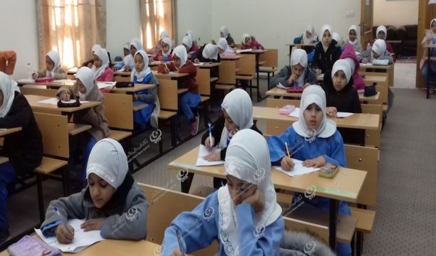 وقفة احتجاجية لتجمع معيدي وأوائل الجامعات والمعاهد العليا بمصراتة