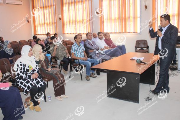 بحث فتح فرع لمصرف الصحاري في طبرق