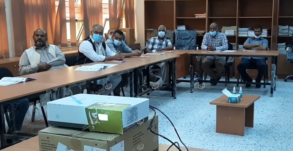 دورات تدريبية تستهدف موظفي المراكز الانتخابية حول توزيع بطاقة الناخب بمدينة بني وليد