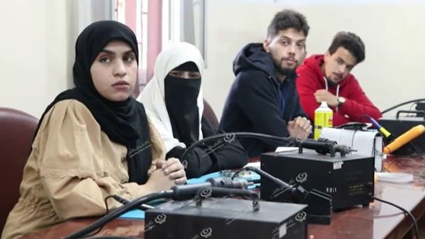 زيارة رئيس الوزراء بالحكومة الليبية إلى مدينة البيضاء