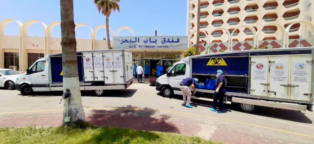 فِرق الطوارئ الصحيّة تشرف على إجراءات الحجر الصحي للمواطنين العائدين من مصر