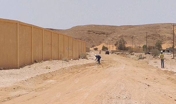 مدير صندوق الإنماء الإقتصادي يزور شركة الصناعات الصوفية ببني وليد