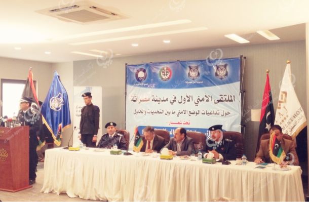 اجتماع بطرابلس لبحث توصيل المشتقات النفطية إلى مدن الجنوب