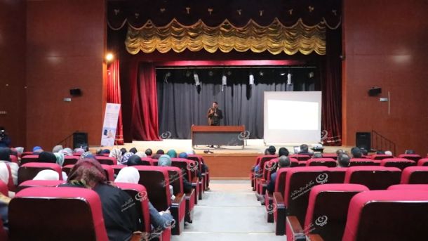 مكتب الهلال الأحمر الزاوية يعقد اجتماعا مع عميد البلدية