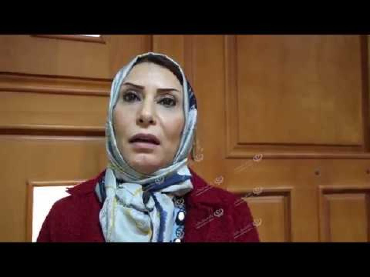 التوقيع على عقد لإنتاج تحقيق صحفي استقصائي