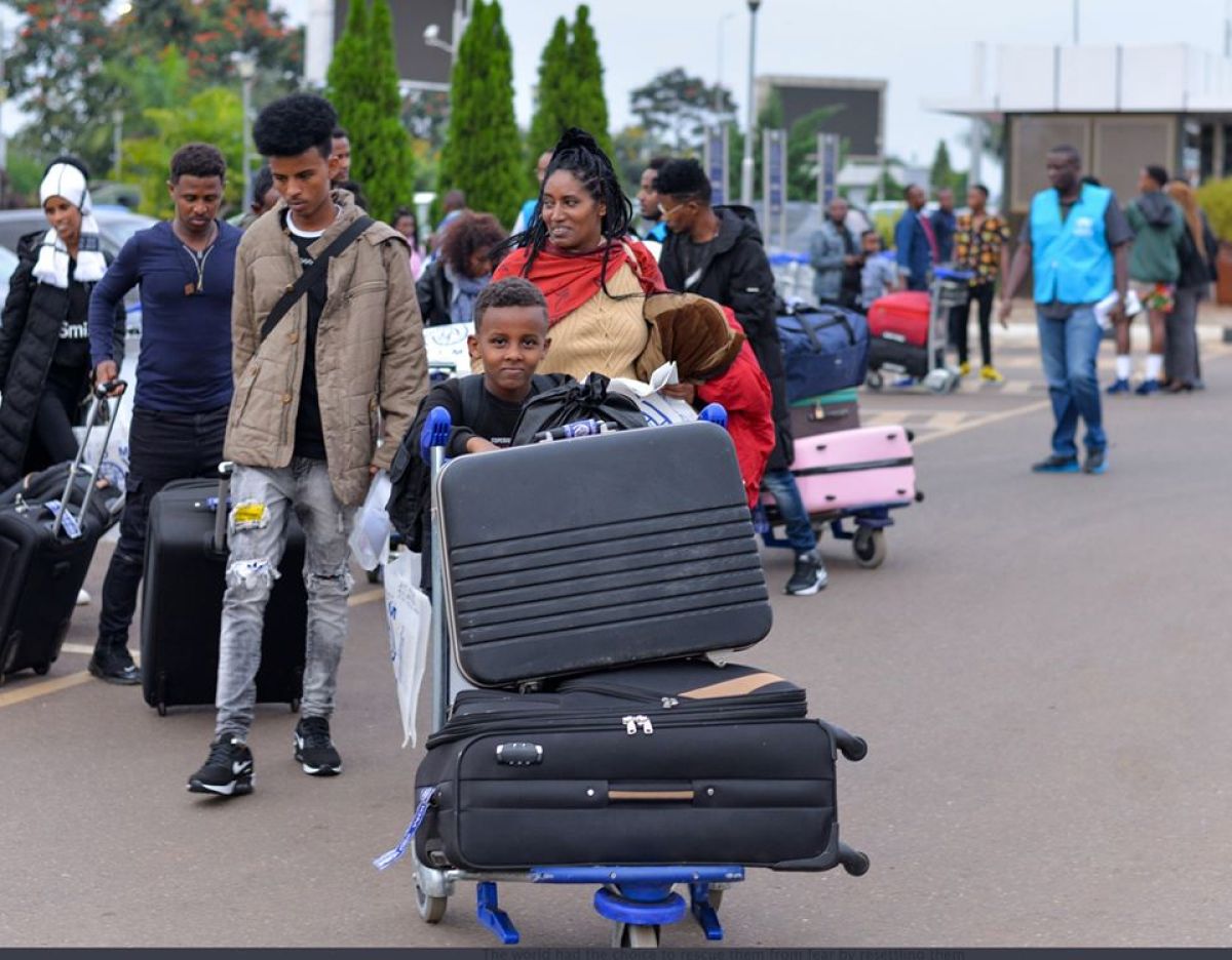 إعادة توطين (28) لاجئ من ليبيا إلى السويد عبر رواندا