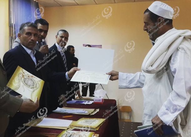 اعتصام العاملين بالشركة العامة للمياه والصرف الصحي مكتب خدمات طبرق