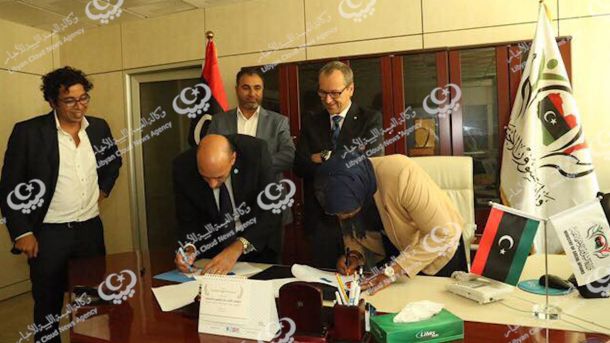 إنقطاع التيار الكهربائي عن شمال وجنوب ليبيا